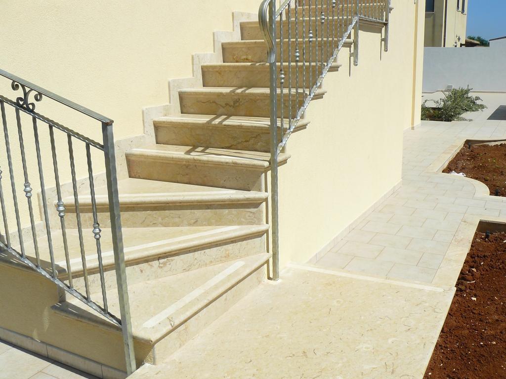 Oasi Tortuga Residence Piscina E Barbecue H24 مازارا ديل فالو المظهر الخارجي الصورة