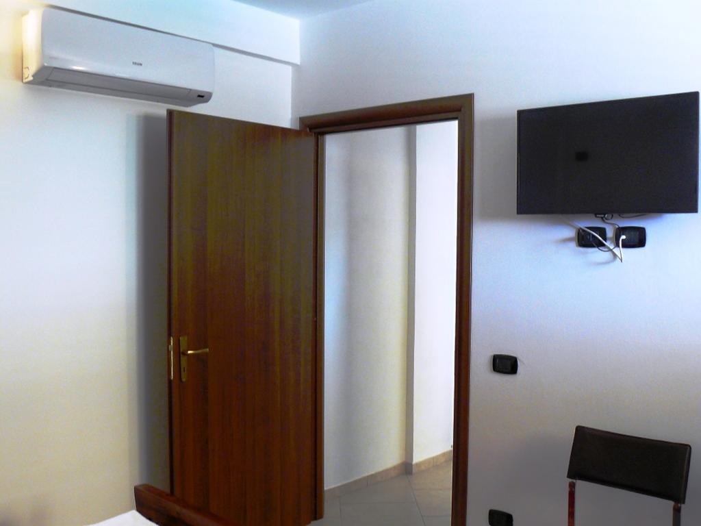 Oasi Tortuga Residence Piscina E Barbecue H24 مازارا ديل فالو المظهر الخارجي الصورة