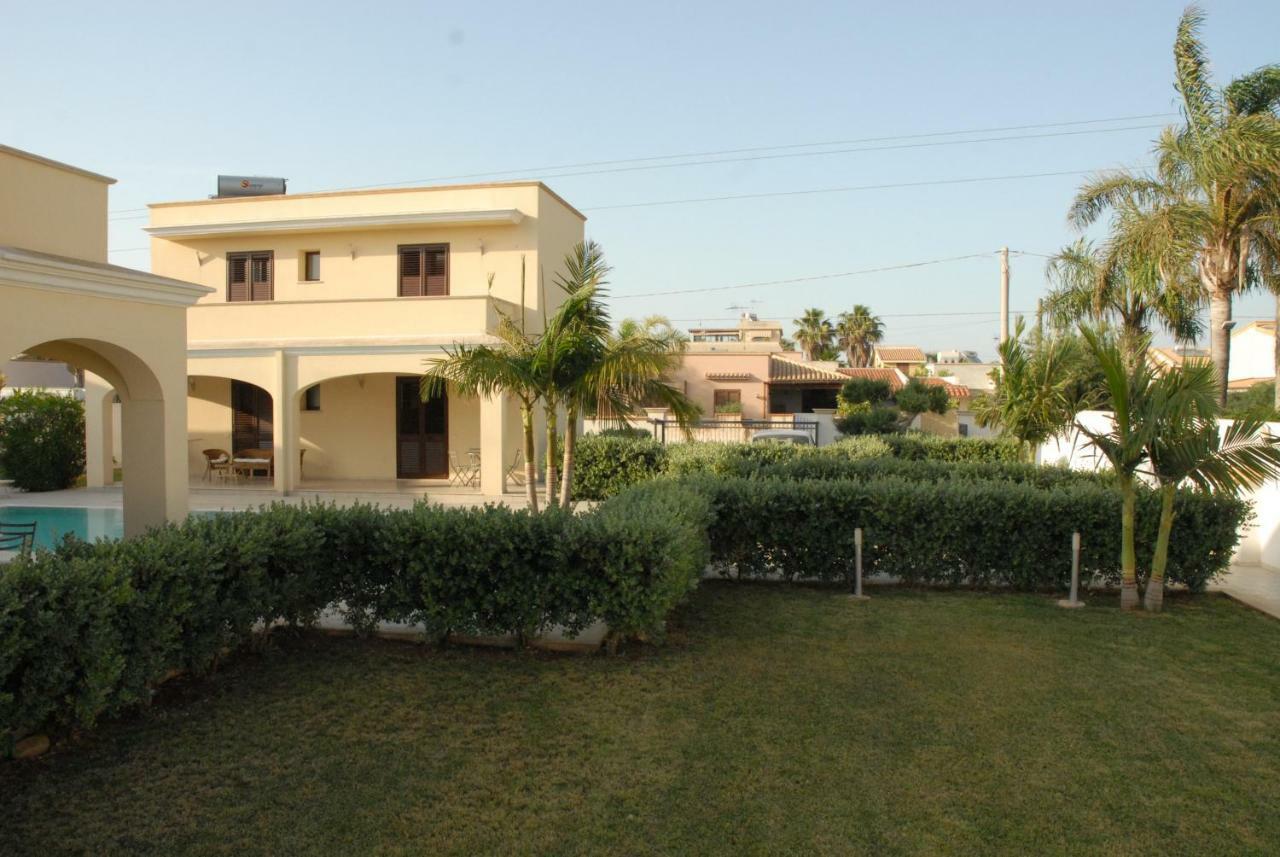 Oasi Tortuga Residence Piscina E Barbecue H24 مازارا ديل فالو المظهر الخارجي الصورة